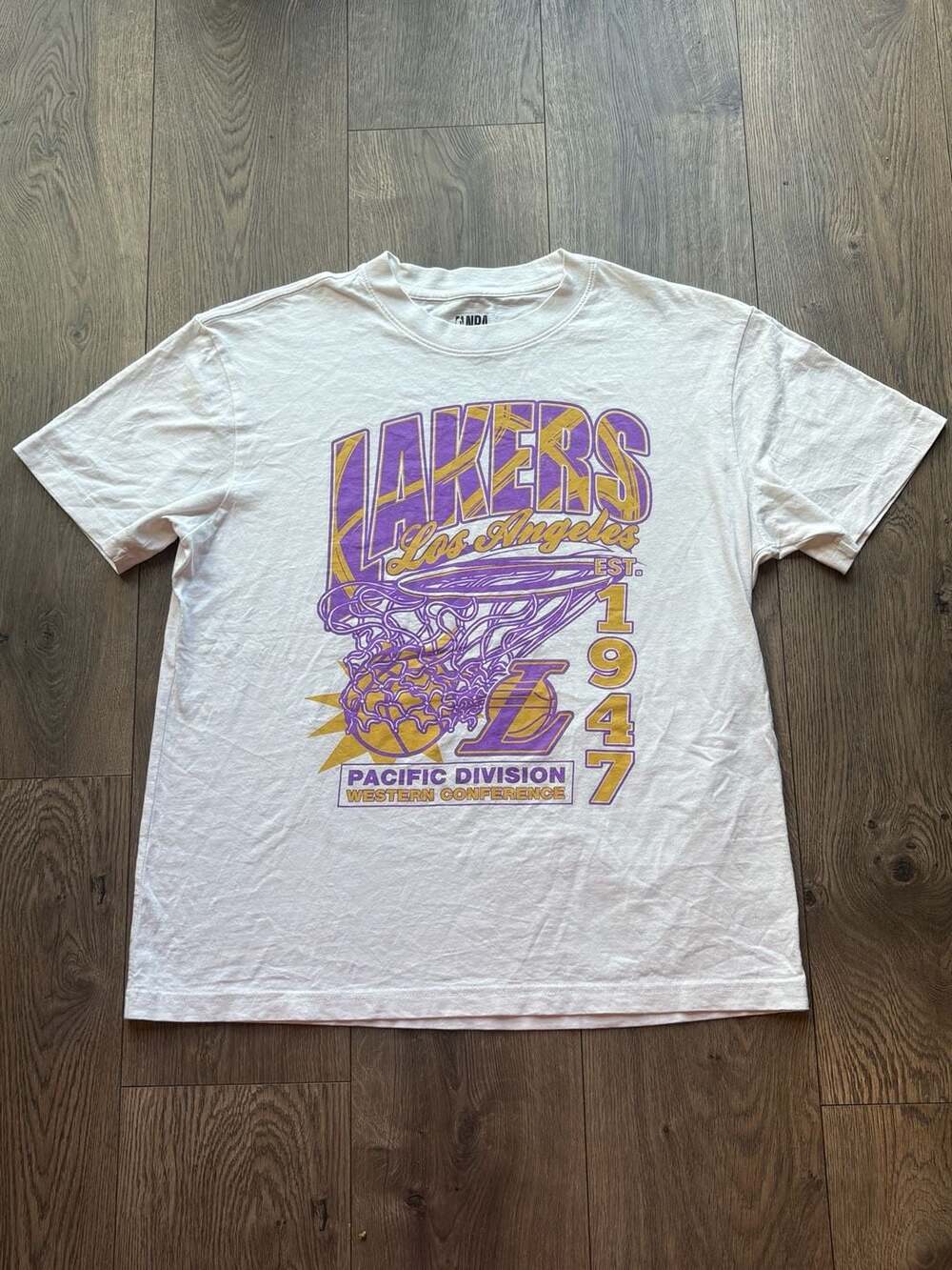NBA Los Angeles Lakers Est. 1947 Pacific Division Graphic T-Shirt White Medium